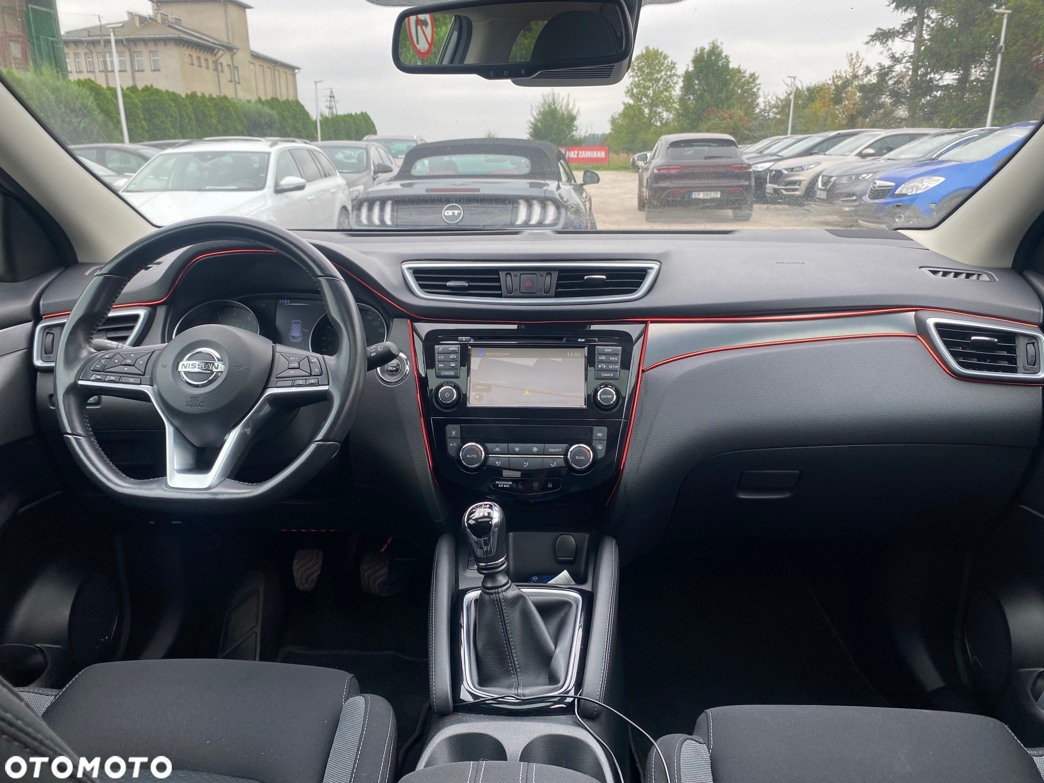 Nissan Qashqai 1.6 DIG-T N-Connecta - 29
