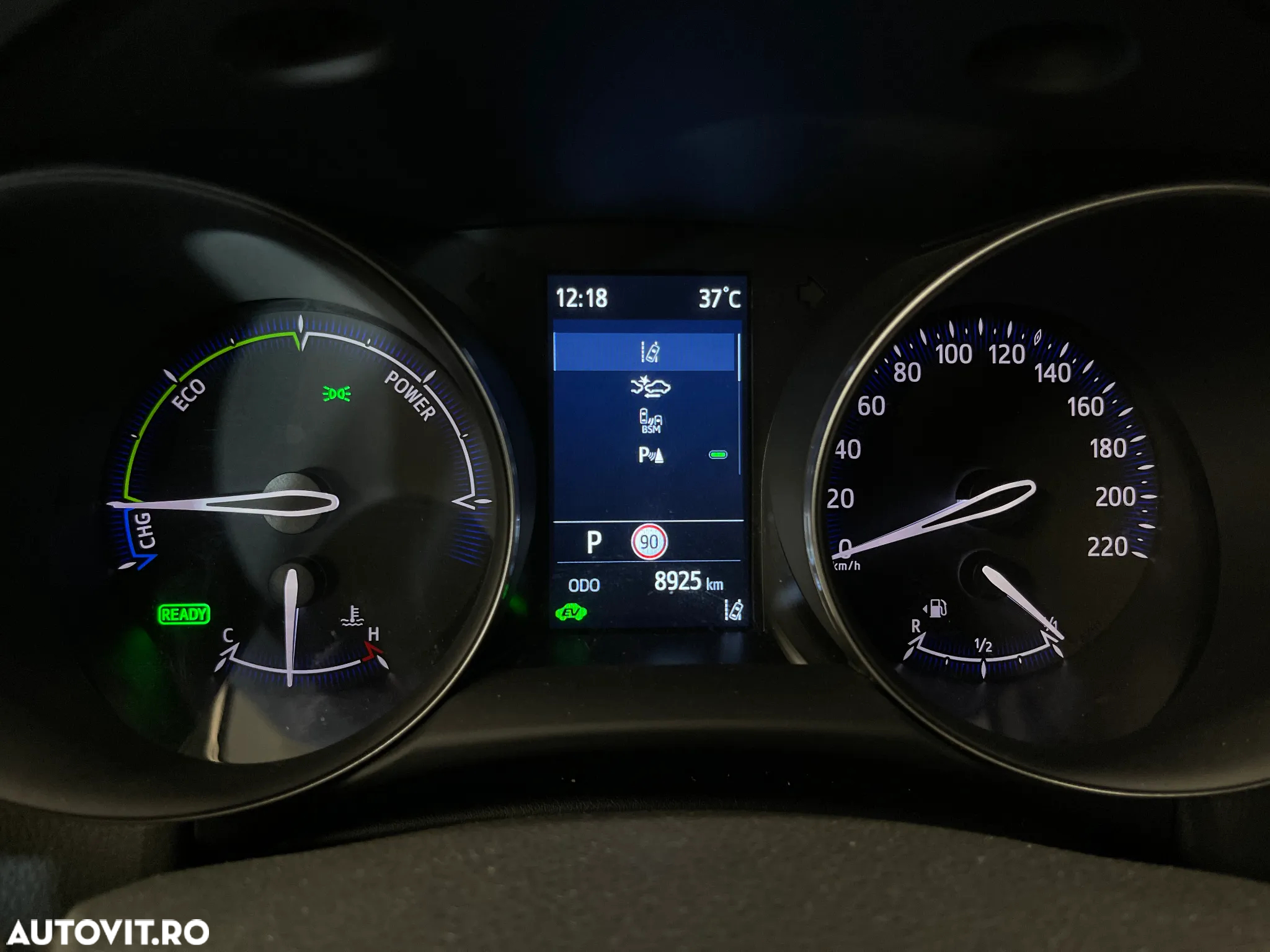 Toyota C-HR 2.0 HSD 184 CP 4x2 CVT Style - 24