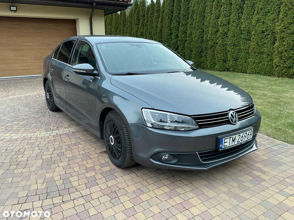 Volkswagen Jetta 1.6 TDI Highline - 3