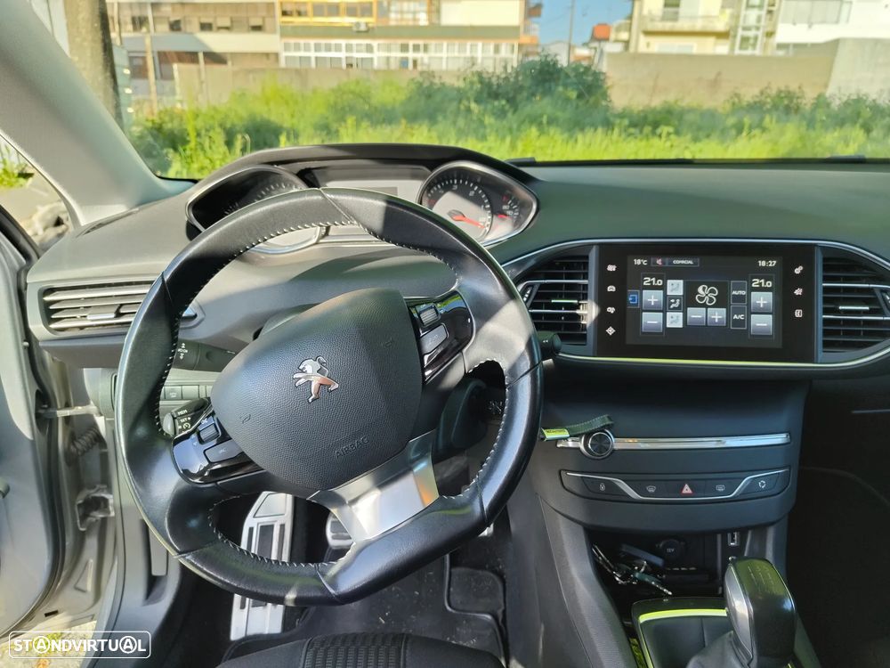 Peugeot 308 1.6 BlueHDi Style - 27