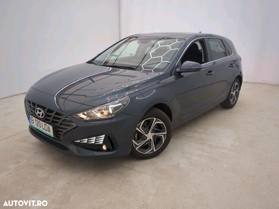 Hyundai i30 1.5 110CP 5DR M/T Highway - 1