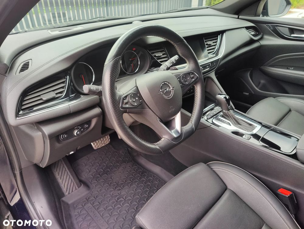 Opel Insignia 2.0 T 4x4 Innovation S&S - 14