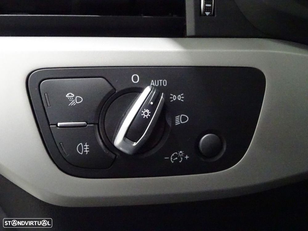 Audi A4 Avant 35 TDI S tronic - 10