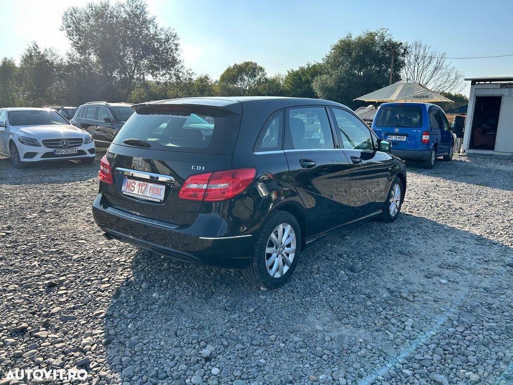 Mercedes-Benz B 180 CDI BlueEFFICIENCY - 9