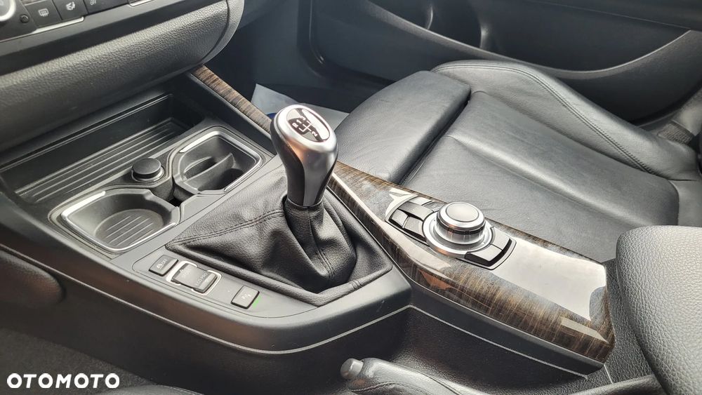 BMW Seria 1 116i Sport Line - 16