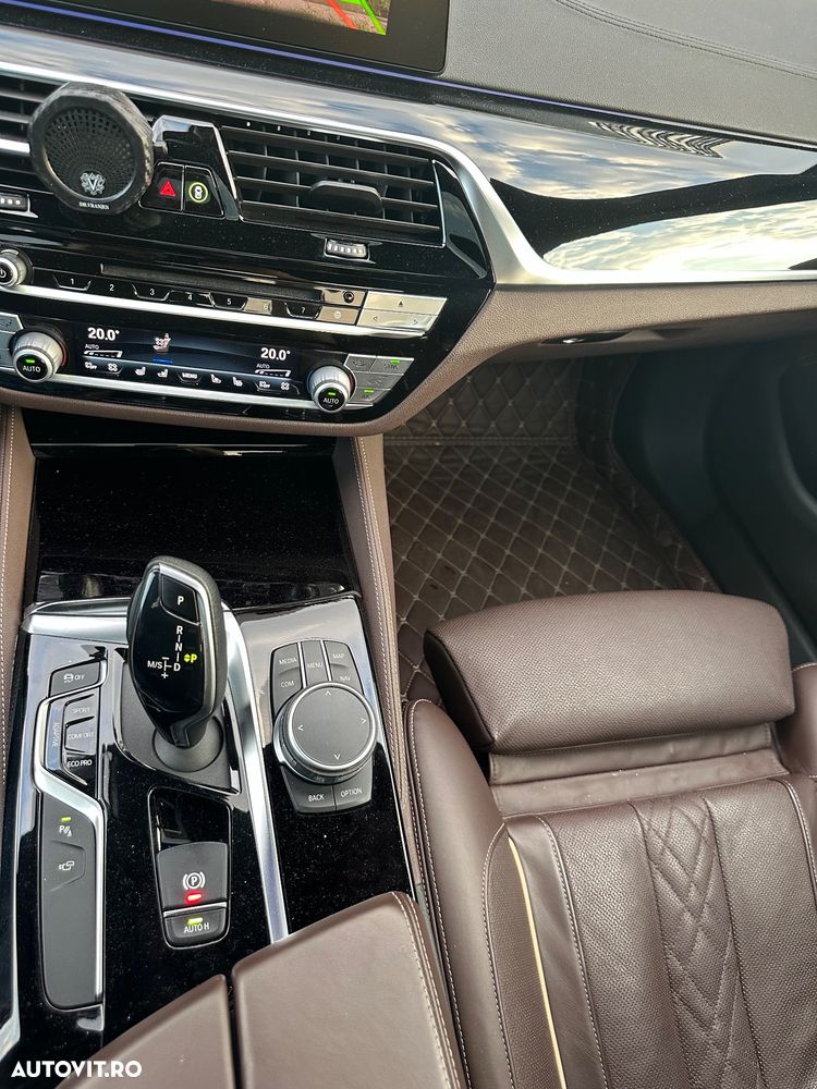 BMW Seria 5 540i xDrive AT - 10