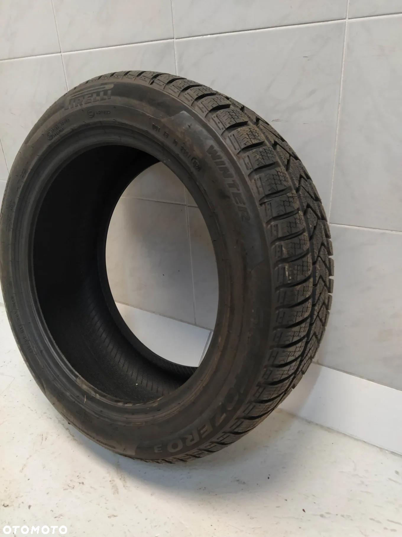 PIRELLI WINTER SOTTOZERO 3 215/55R17 OPONA ZIMOWA 215/55 R17 - 3