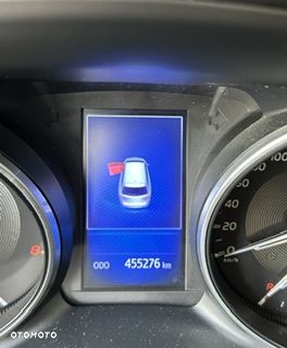 Toyota Avensis 1.8 Premium MS - 11