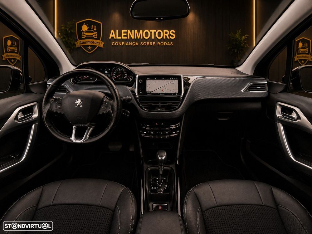Peugeot 2008 1.2 PureTech Allure EAT6 - 15