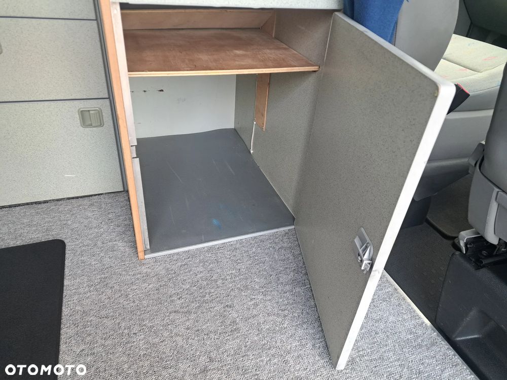 Volkswagen Transporter - 35