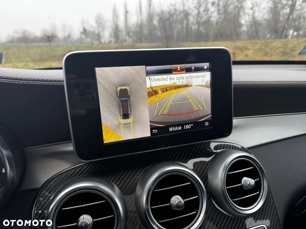 Mercedes-Benz GLC - 13