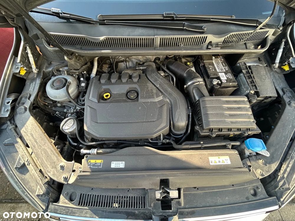 Volkswagen Touran - 9