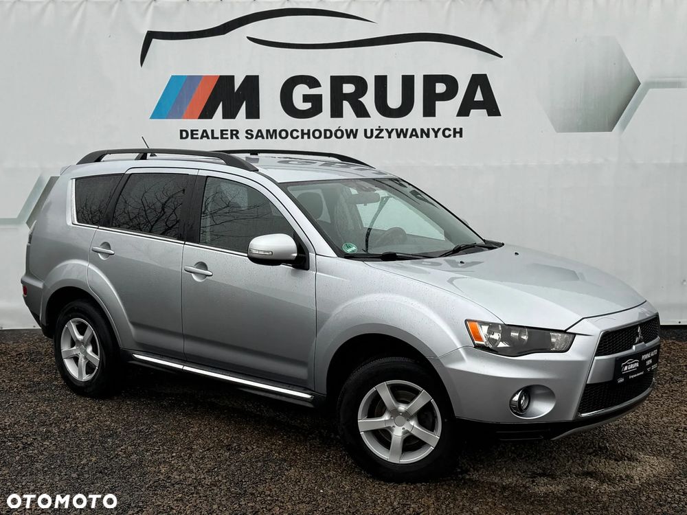 Mitsubishi Outlander - 2