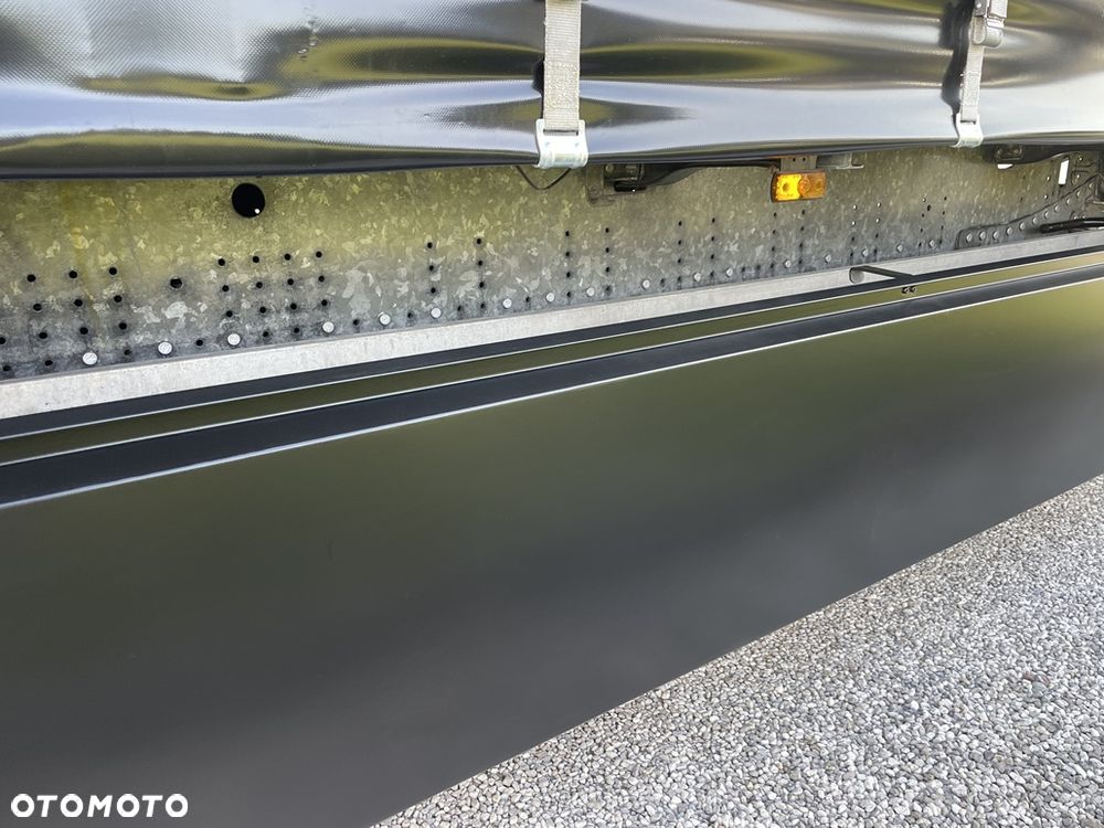 Schmitz Cargobull 2019**STANDARD**OŚ.POD**PALECIARA**JAK NOWA - 27