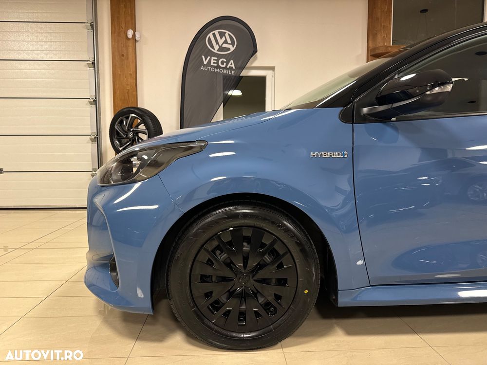 Toyota Yaris Hybrid 130 1.5 VVT-i Premiere Edition - 37