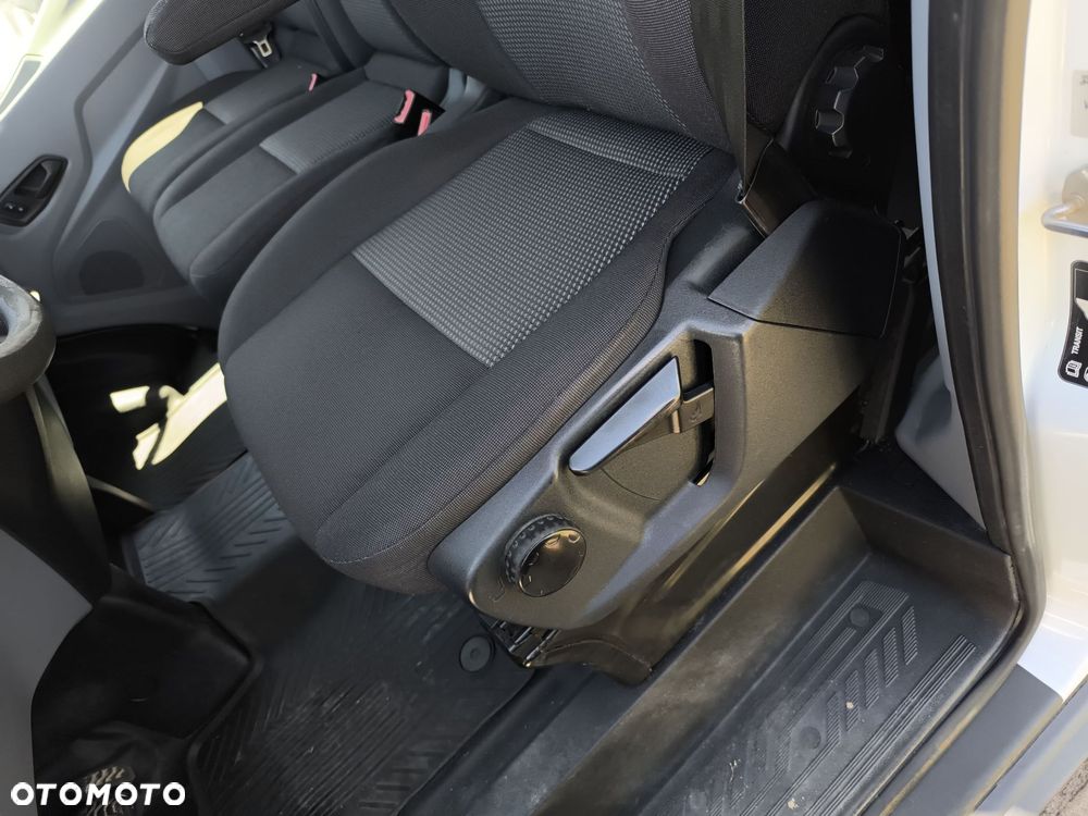 Ford transit - 12