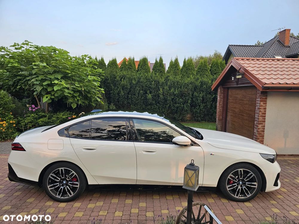 BMW Seria 5 520d xDrive - 12