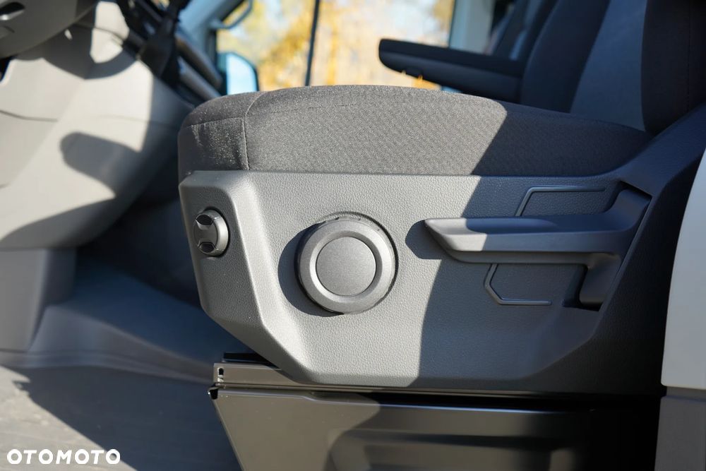 Volkswagen Crafter 35 - 24