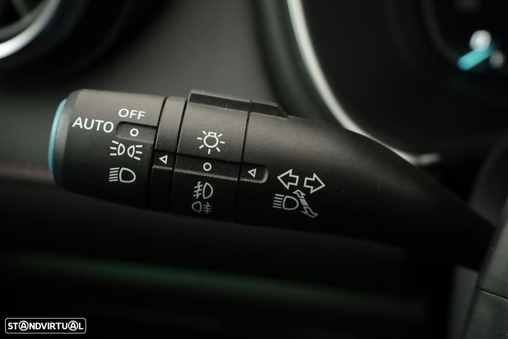 MG EHS 1.5 T-GDI Plug-in Hybrid Luxury - 17