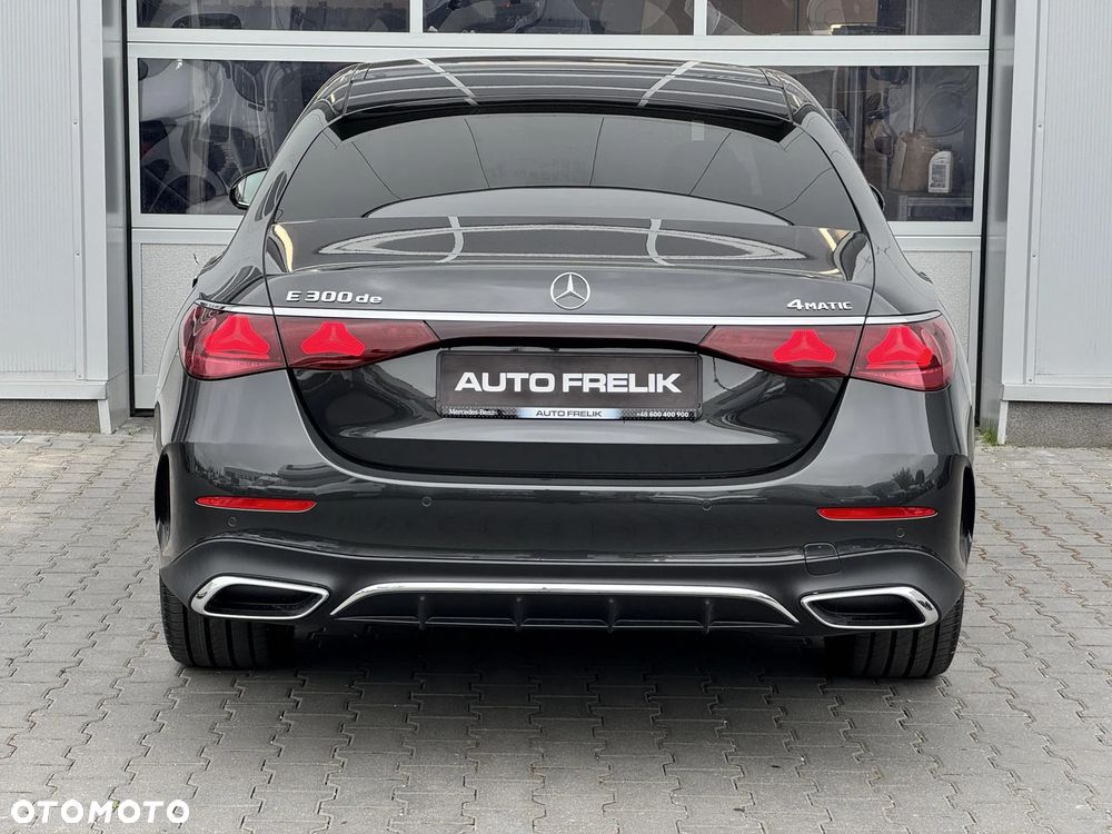 Mercedes-Benz Klasa E 300 de PHEV 4-Matic AMG 9G-Tronic - 11