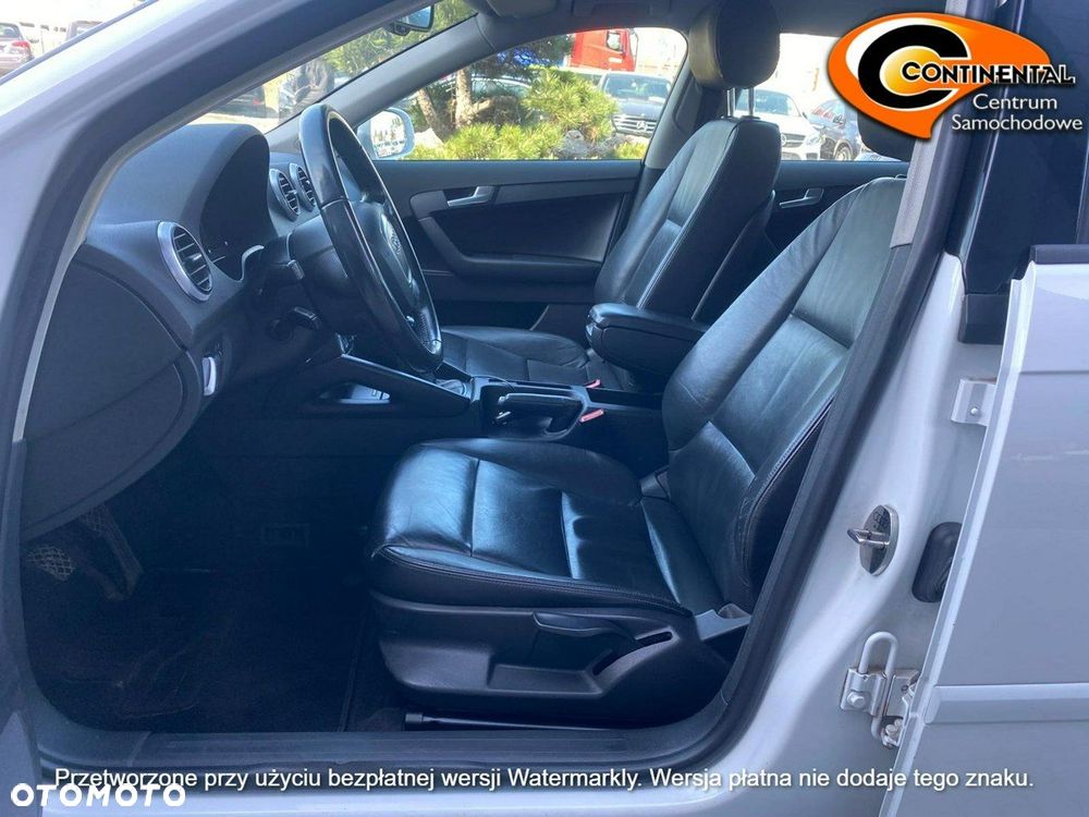 Audi A3 Sportback - 8