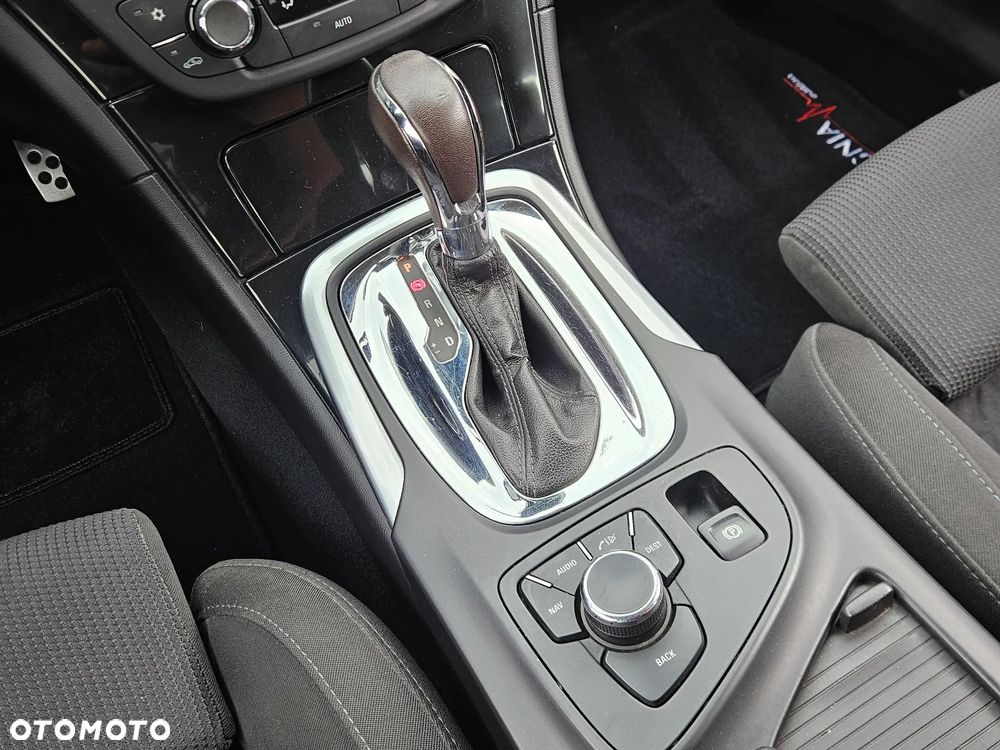 Opel Insignia 2.0 CDTI automatik Edition - 14