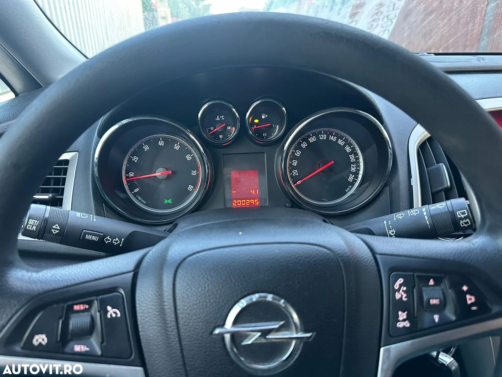 Opel Astra 1.4 150 Jahre - 6