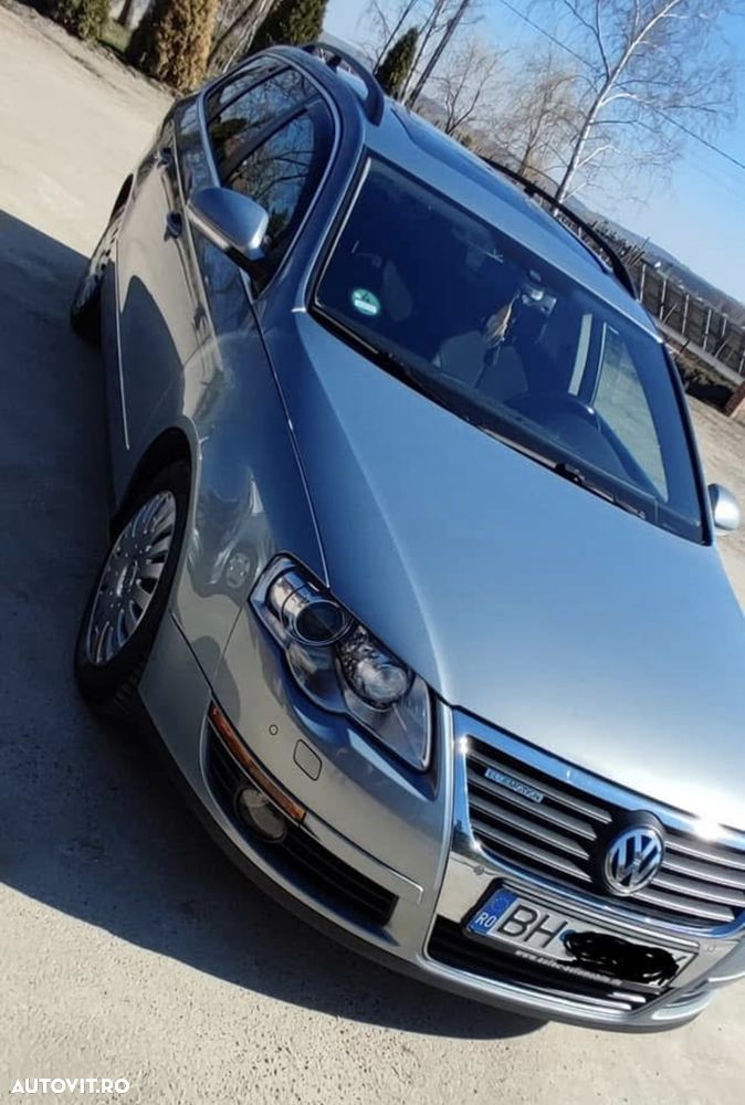 Volkswagen Passat 2.0 TDI Comfortline DPF BlueMotion Technology - 2