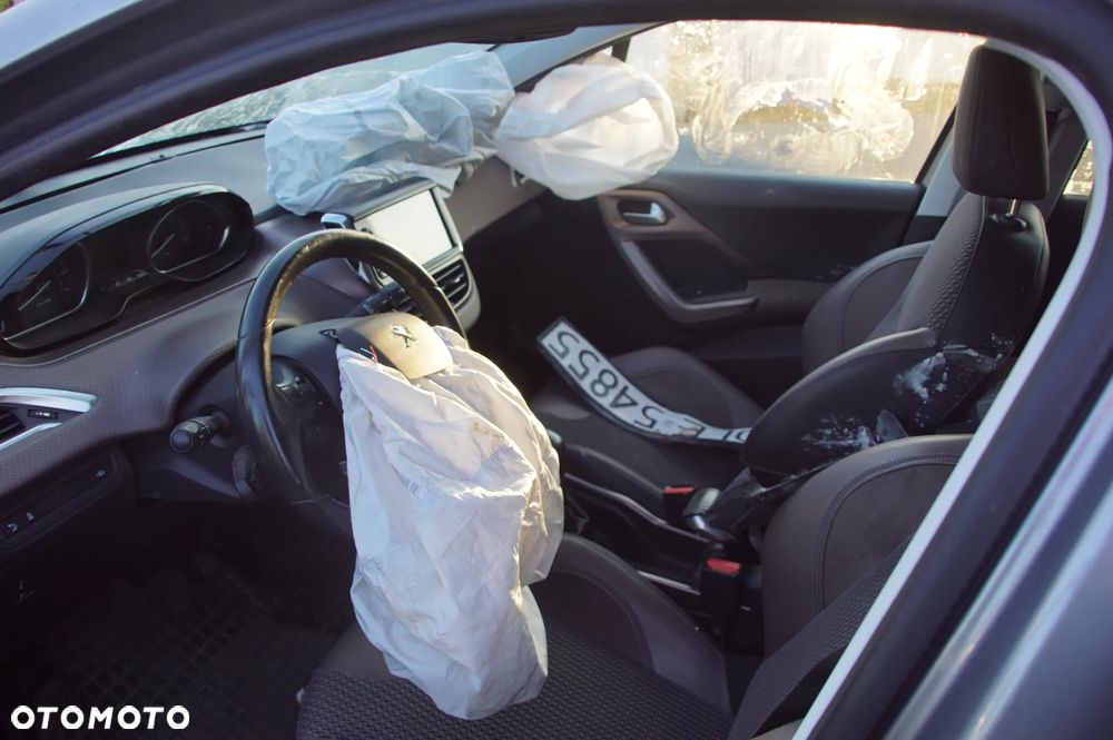 Auto na części - Peugeot 2008 I 1.6 VTi 120 KM 5F01 20ET03 KCA 2014R Silnik Skrzynia Drzwi Szyba Błotnik Zderzak Klapa Lampa Lusterko Relingi Deska Kokpit Sterownik Moduł Czujnik Licznik Wyświetlacz Kierownica - 10