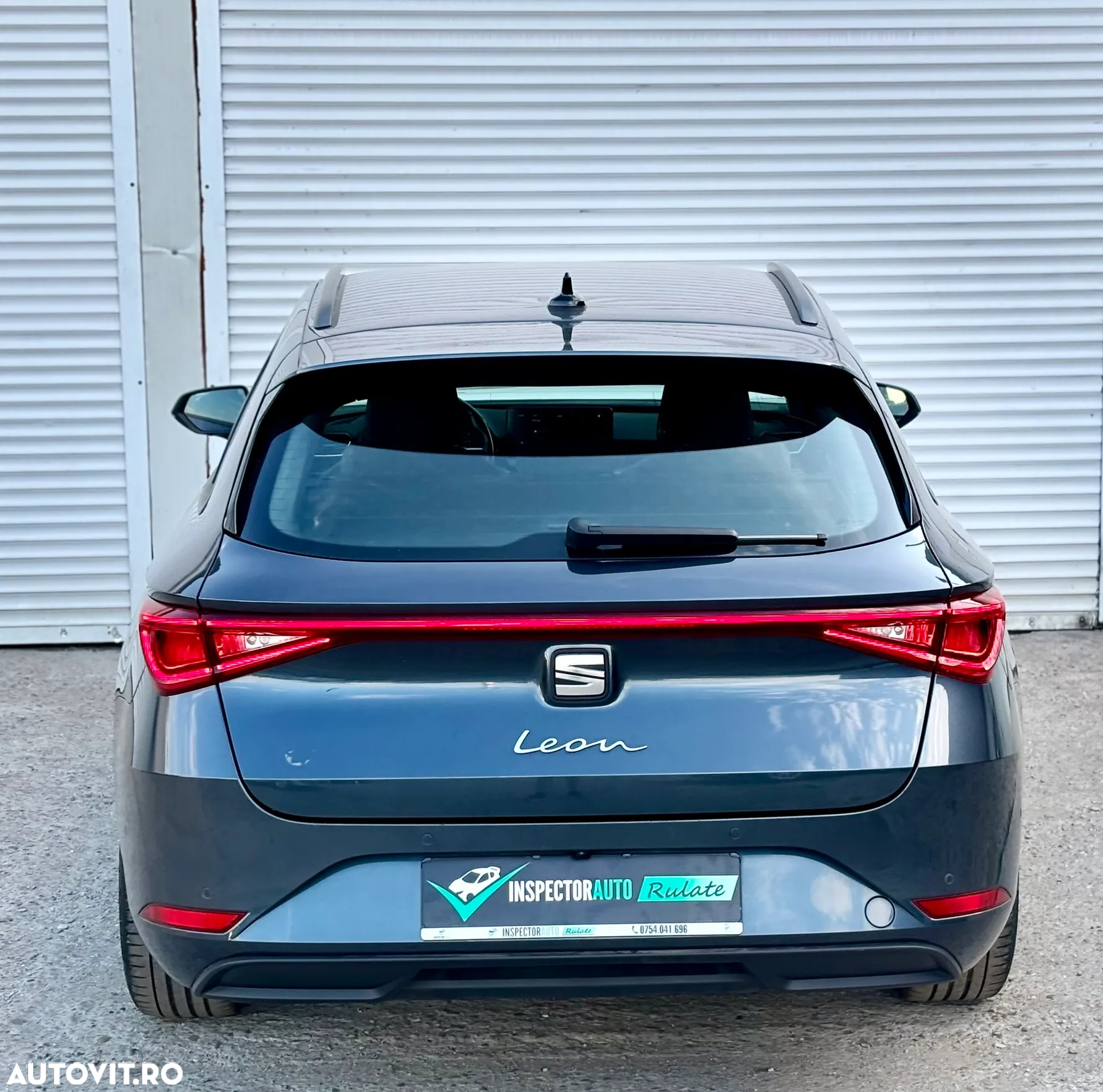 Seat Leon Sportstourer 2.0 TDI DSG Style Edition - 12