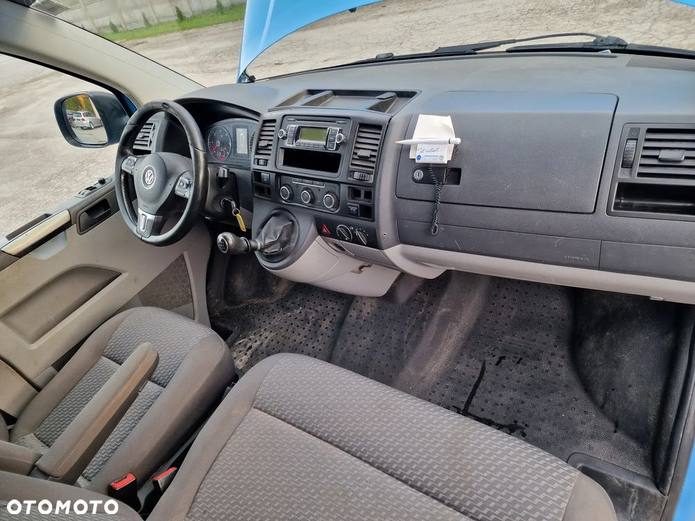 Volkswagen T5 LIFT - 10