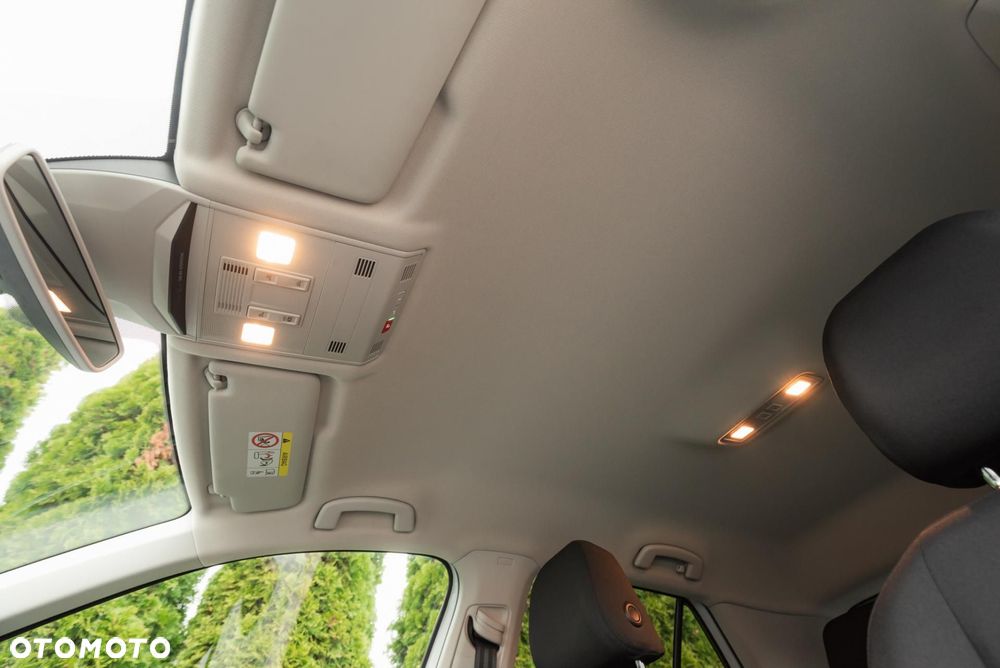 Volkswagen T-Roc - 35