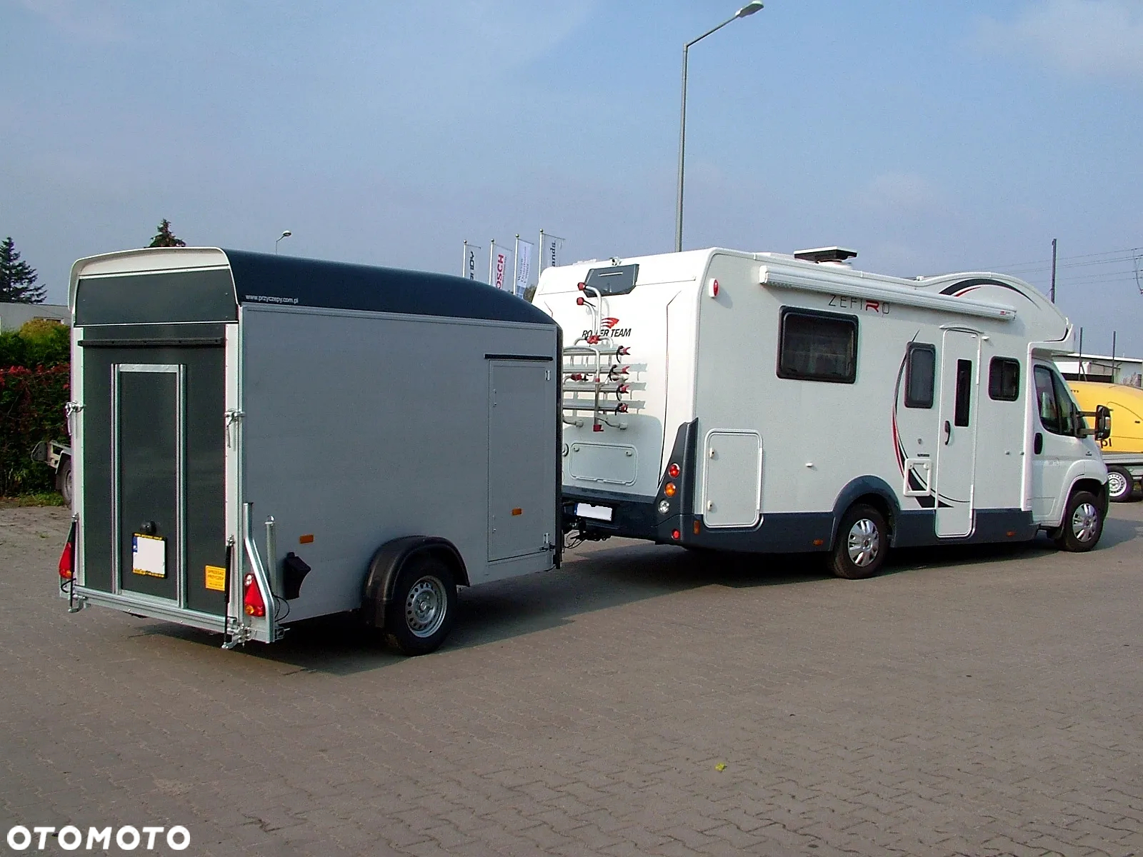 Debon Przyczepa zabudowana aluminiowa poliestrowa kontener furgon cargo Cheval Liberte Debon C 300 - 8