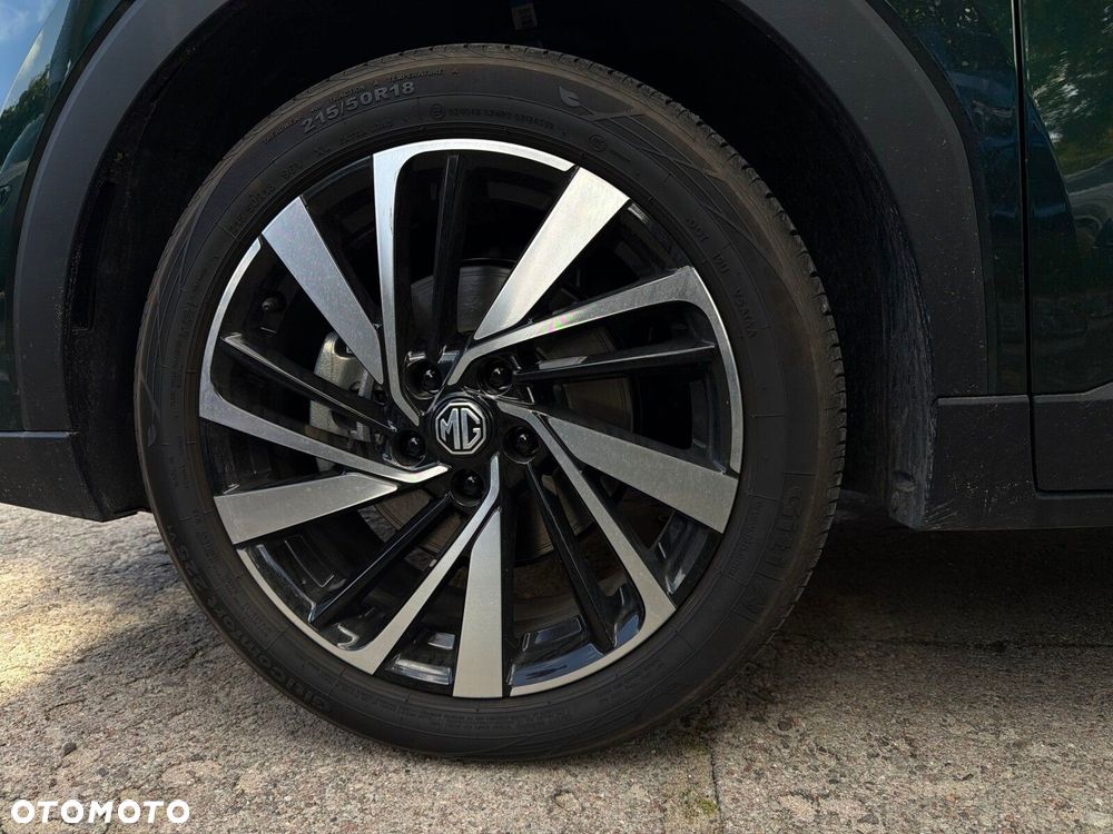 MG ZS Hybrid+ - 33