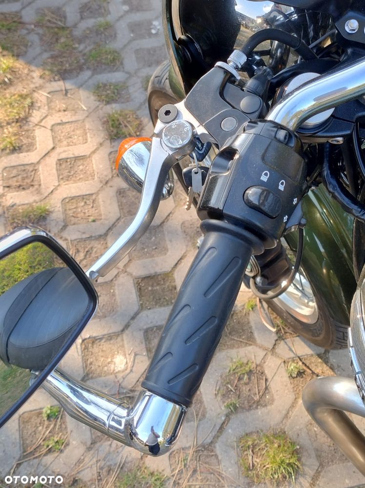 Triumph Thruxton - 22