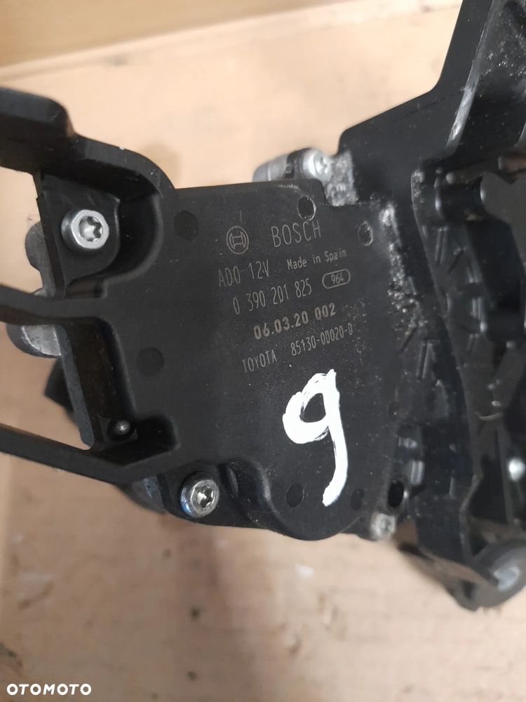 SILNIK WYCIERACZKI TOYOTA YARIS II 0390201825 - 2