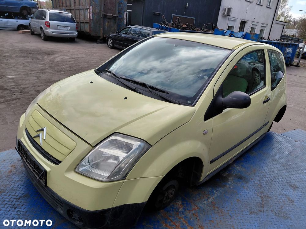 Części- Citroen c2 Rok 2004  Pojemność 1124 Moc 44 kw Benzyna - 3