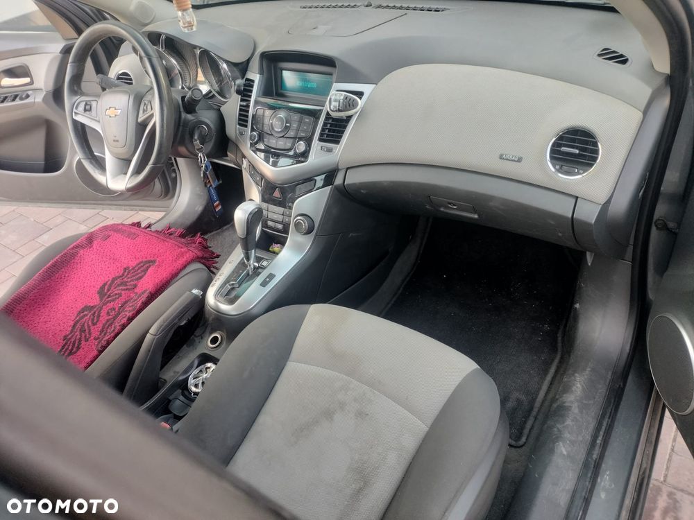 Chevrolet Cruze - 16