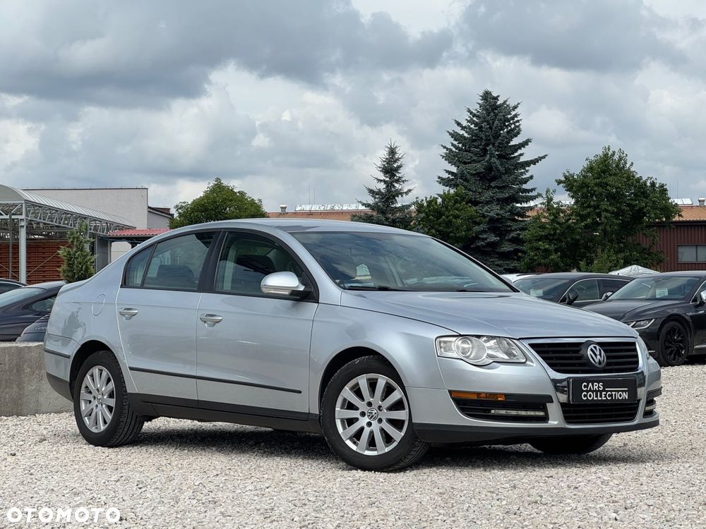 Volkswagen Passat - 2