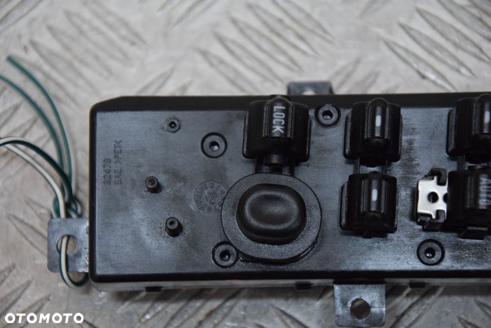 JEEP GRAND CHEROKEE WJ PRZEŁĄCZNIK PRZEŁĄCZNIKI PANEL PANELE SZYB KPL. - 3