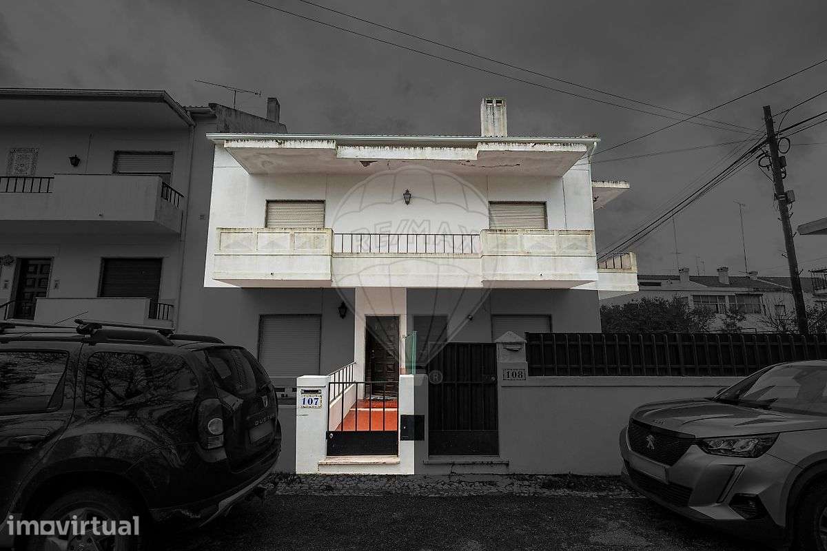 Moradia T5 para venda - Grande imagem: 2/26