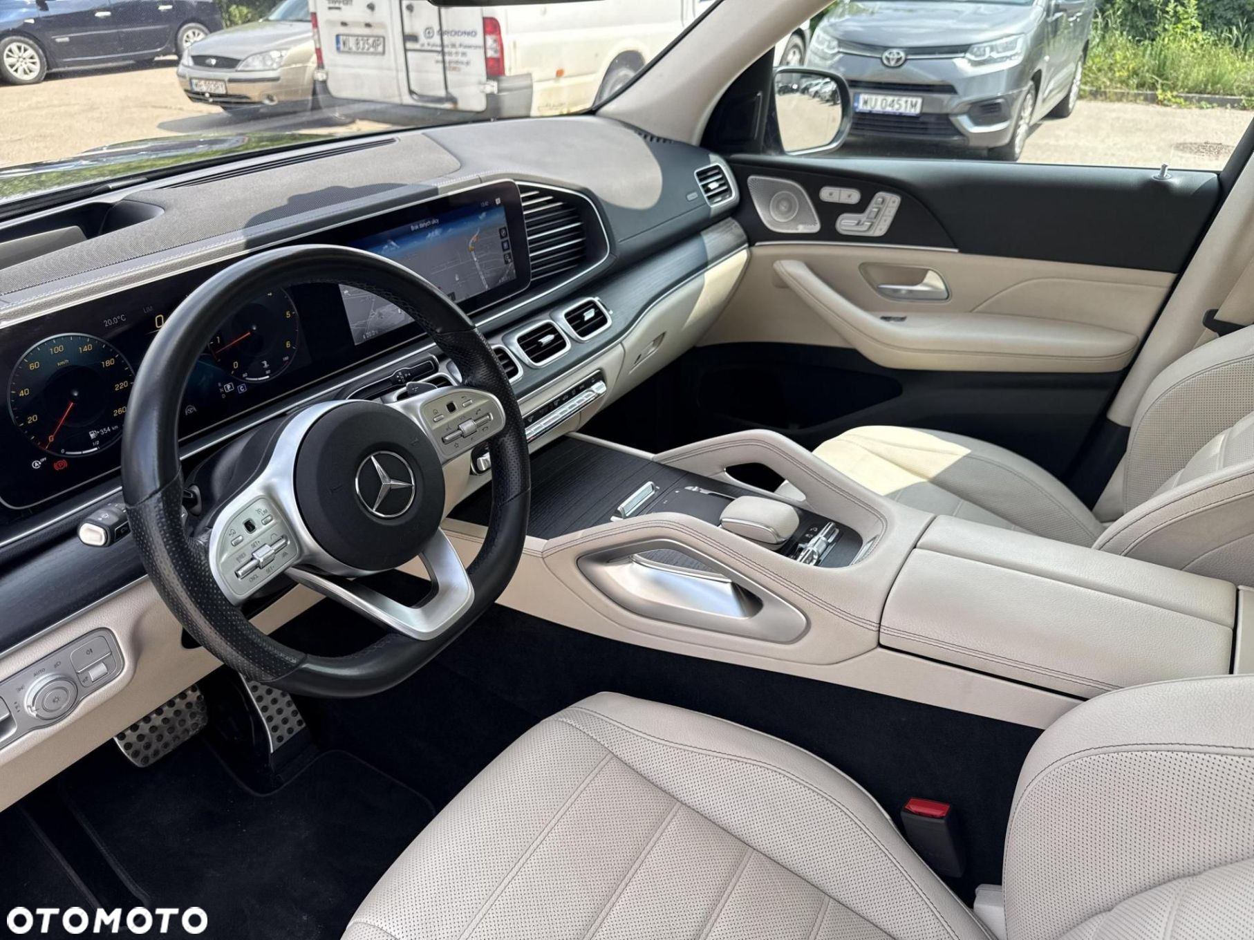Mercedes-Benz GLS - 11
