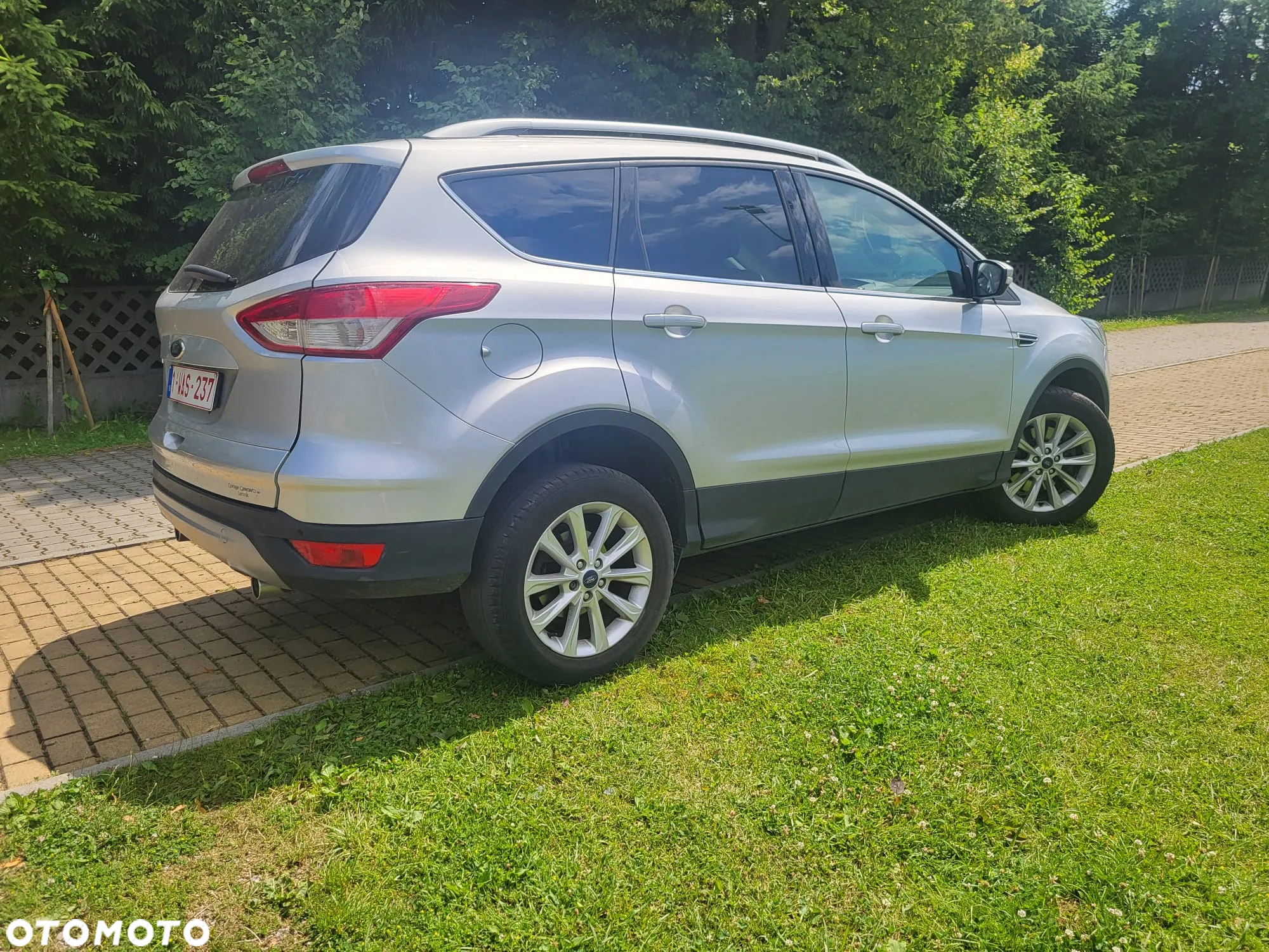 Ford Kuga 2.0 TDCi 2x4 Titanium - 17