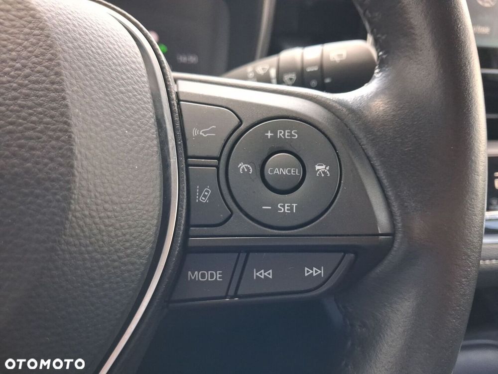 Toyota Corolla 1.8 Hybrid Comfort - 22