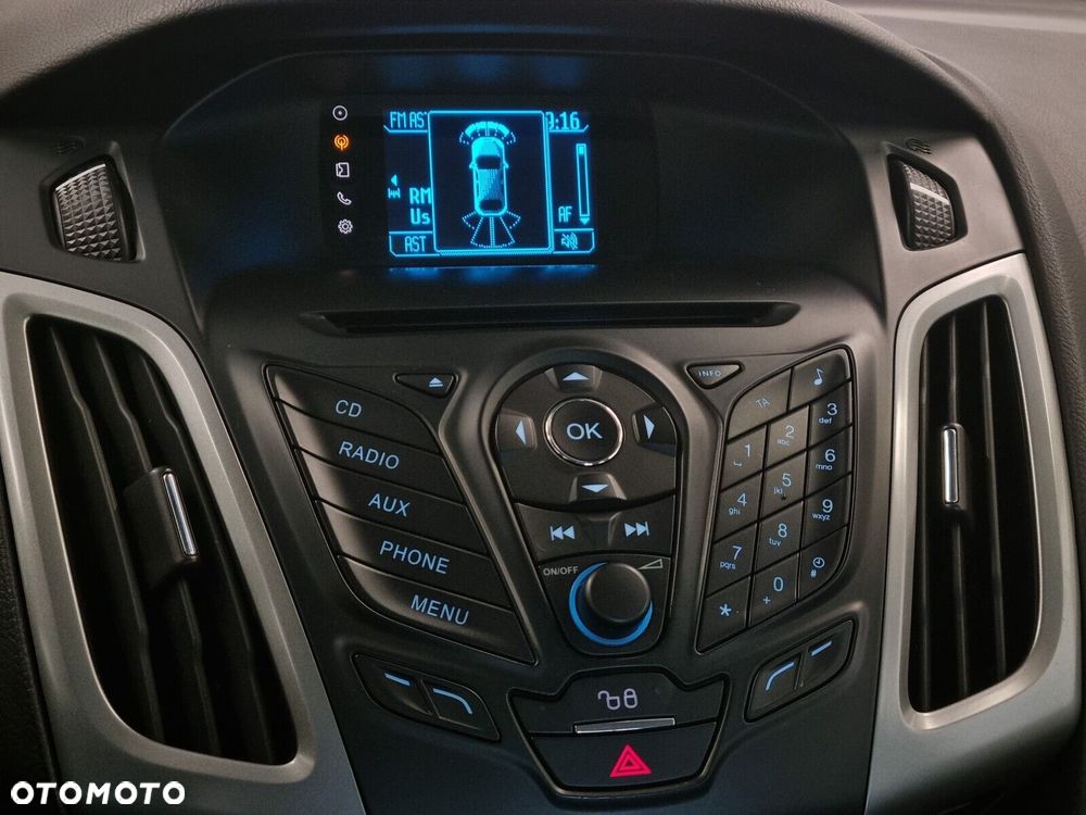Ford Focus 1.6 EcoBoost Trend - 18