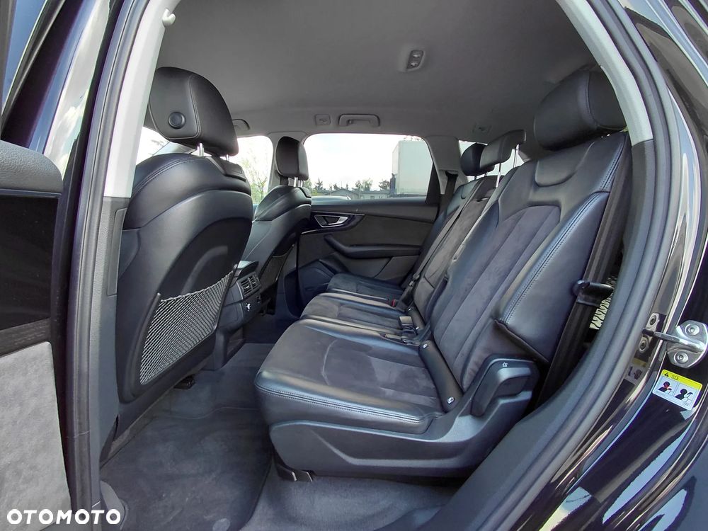 Audi Q7 50 TDI mHEV Quattro S Line Tiptr - 25