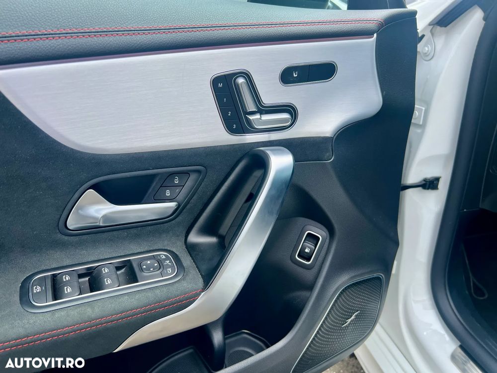 Mercedes-Benz CLA 250 - 11