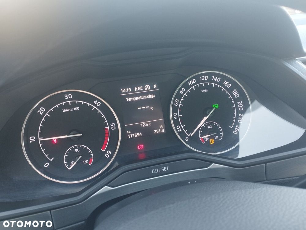 Skoda Superb 2.0 TDI SCR Style DSG - 11