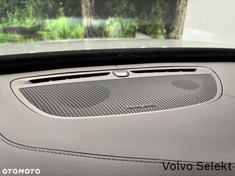 Volvo XC 90 - 32