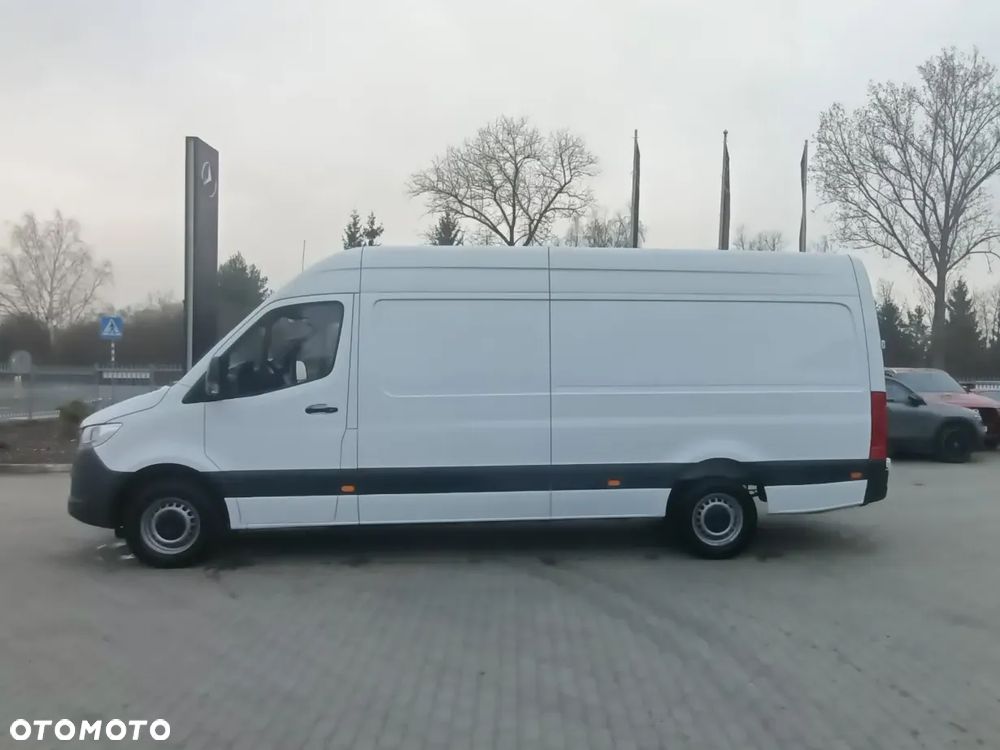 Mercedes-Benz SPRINTER - 4